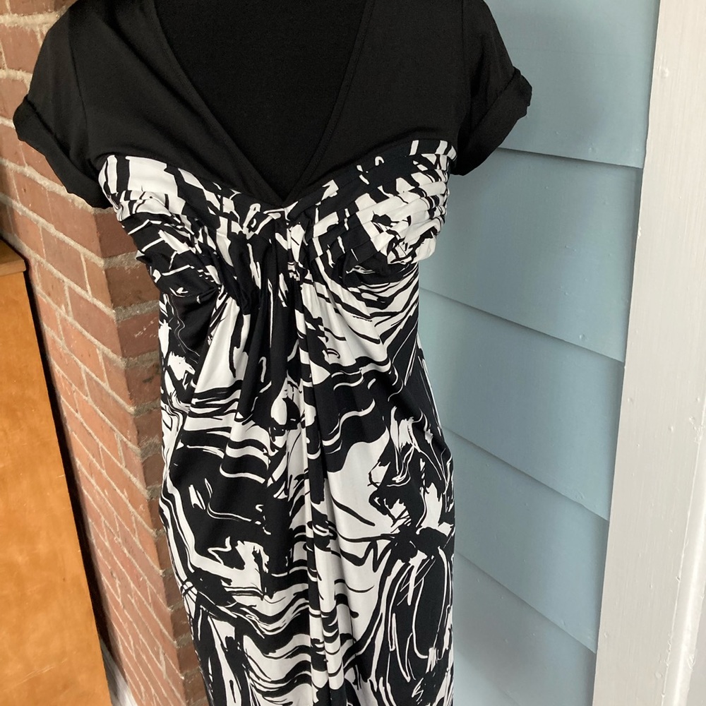 BCBG MAXAZRIA dress size medium